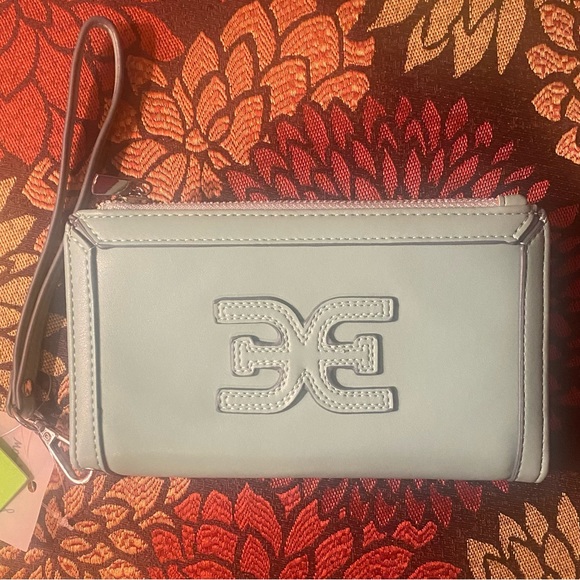 Sam Edelman Sabela Phone Wallet Wristlet NWT - Picture 4 of 5